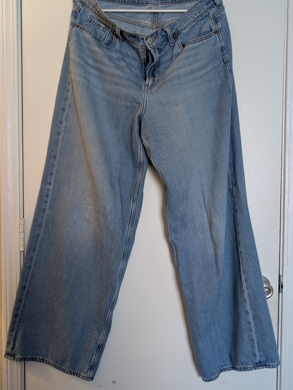 Old Navy Baggy Wide-Leg Denim Jeans - Picture 1 of 4